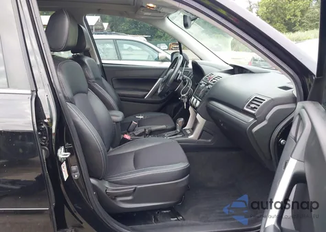 2016 Subaru Forester 2.0Xt Premium z USA, uszkodzony, nr VIN JF2SJGDCXGH515989